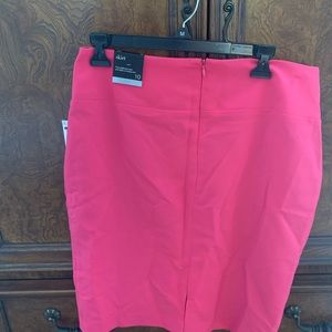 Alfani pink pencil skirt